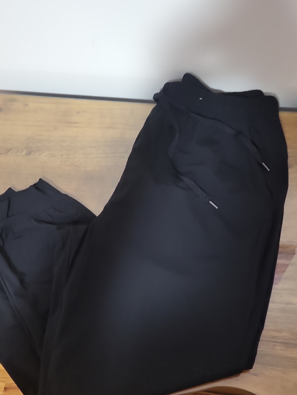 NWOT Womens Old Navy Sleek Tech Joggers